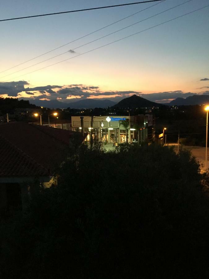 Family Cozy House Nafplio Apartment Ngoại thất bức ảnh